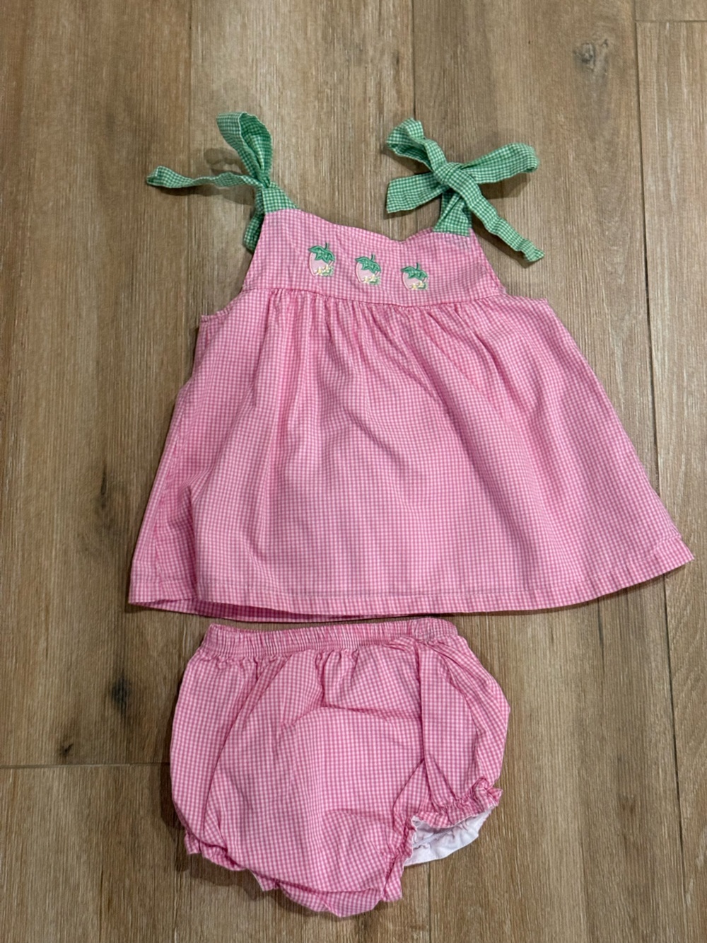 Stitchy Fish Strawberry Outfit